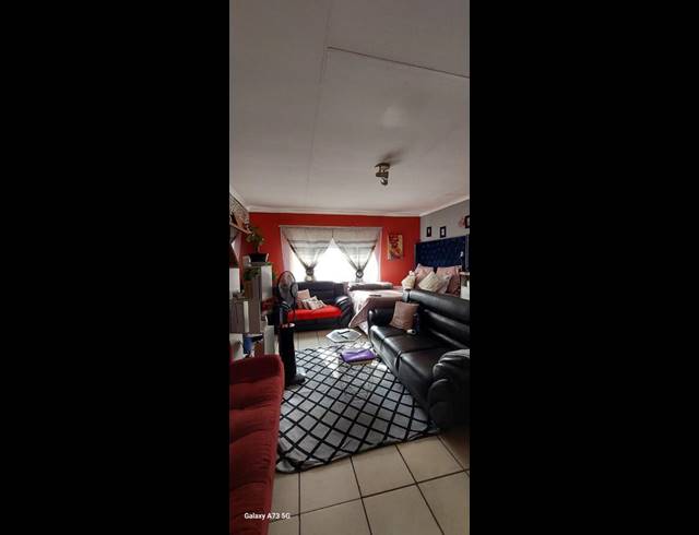 1 BEDROOM APARTMENT FOR SALE IN LOTUS GARDENS